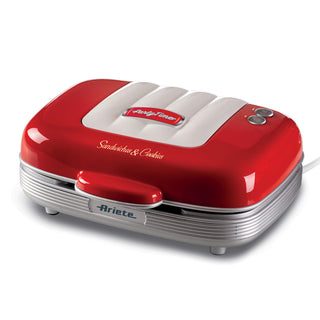 Sandwiches and cookies 3 in 1