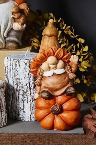 ELF With Pumpkin 24cm/h Christmas